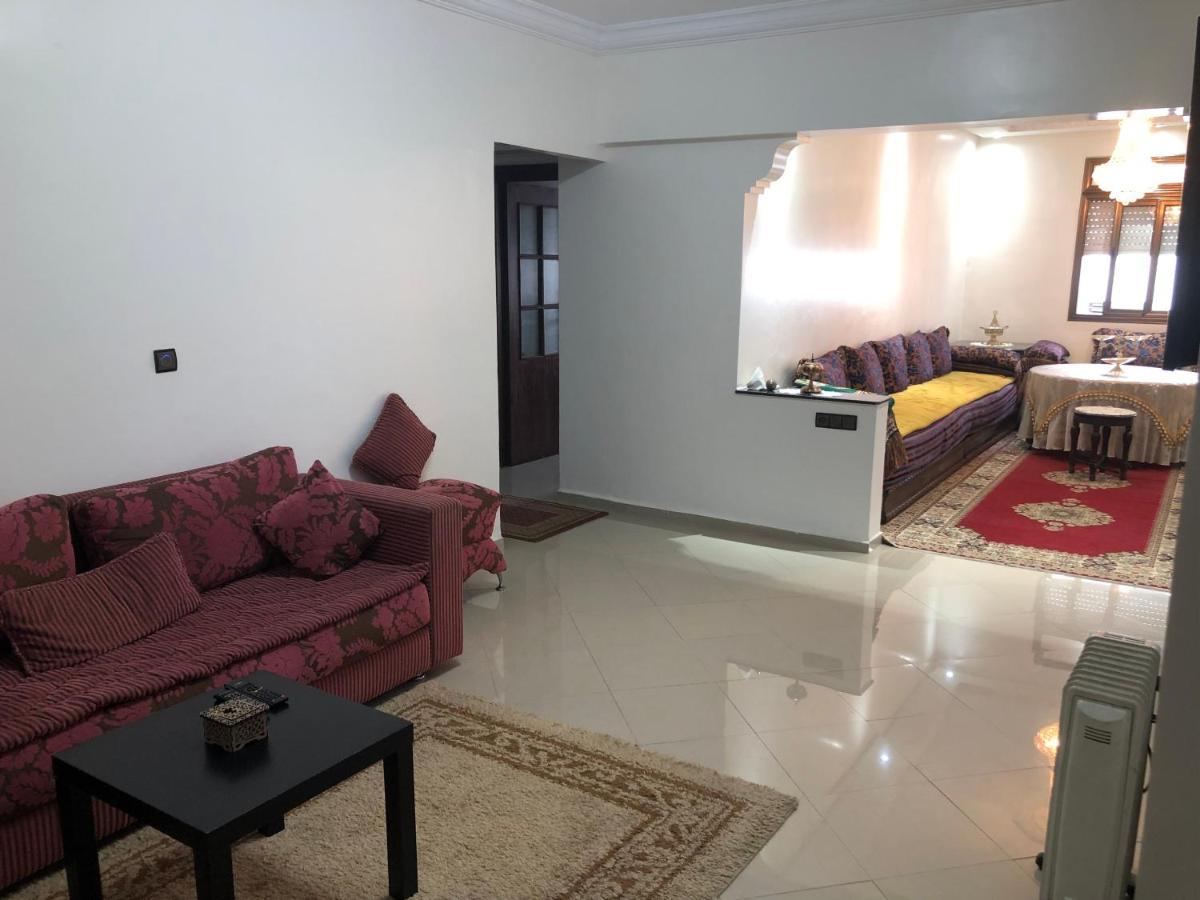 Bel Appartement Renove Proche De La Gare Du Train Rabat Exterior photo